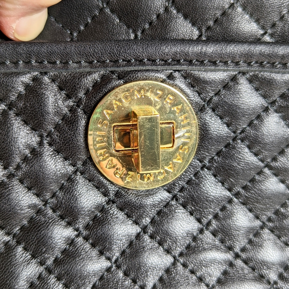 Isaac Mizrahi Black Quilted Leather Camera Bag Crossbody Double Zip - Picture 11 of 11